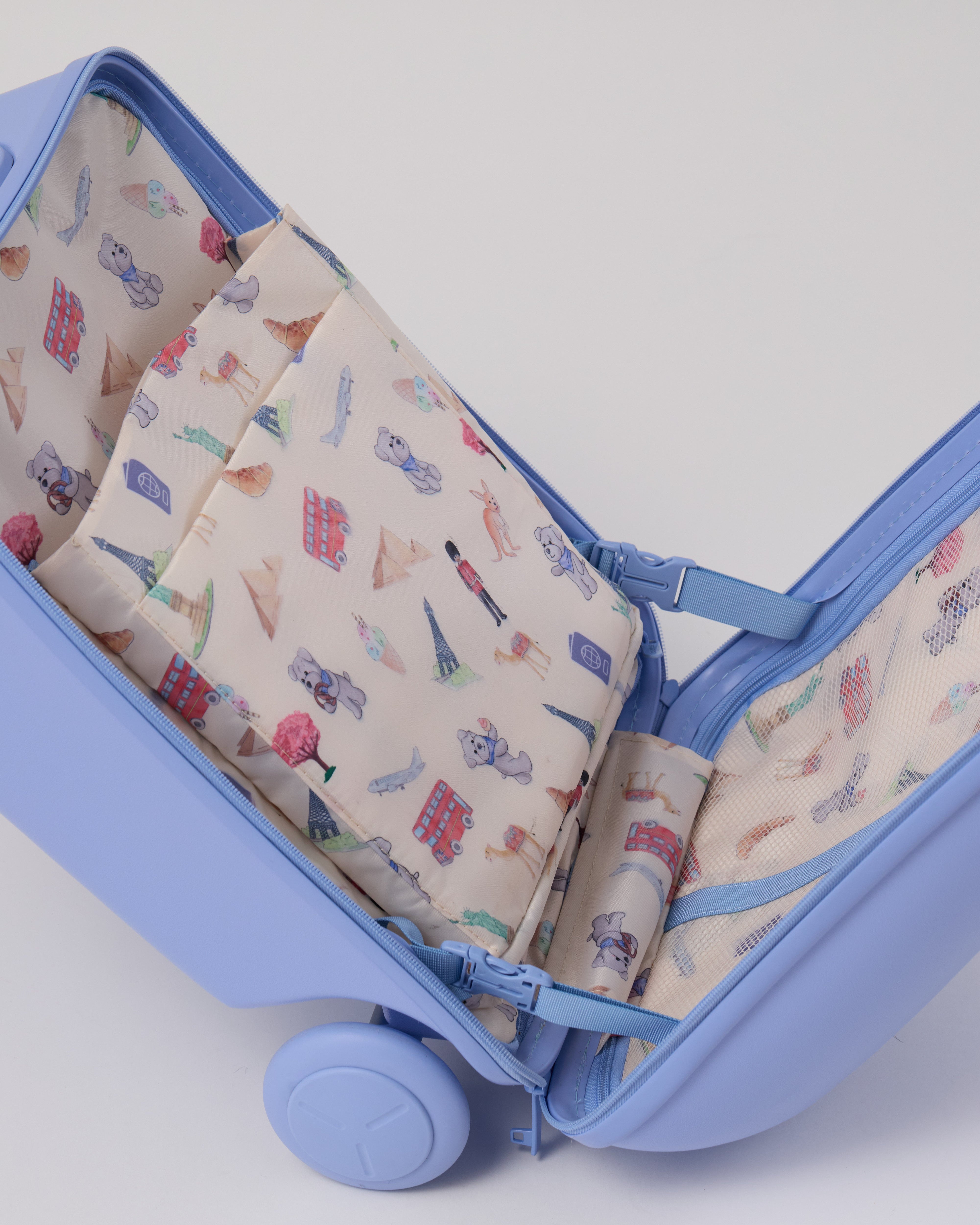 Ride-On-Luggage---Sky-Hop